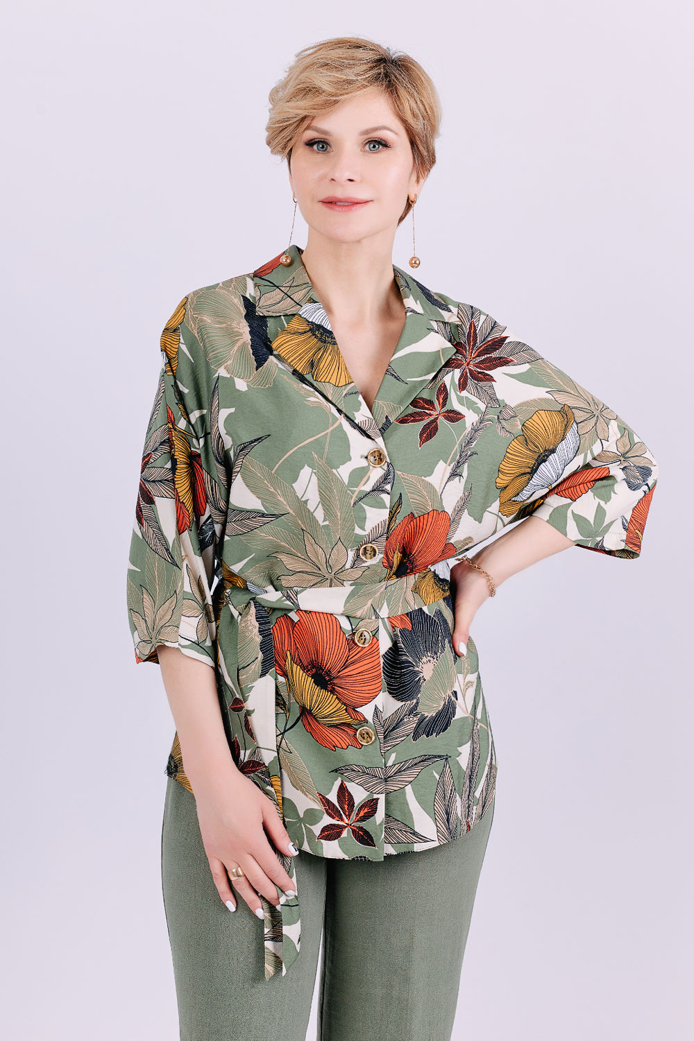 костюм К2472-142 цветы и зелень